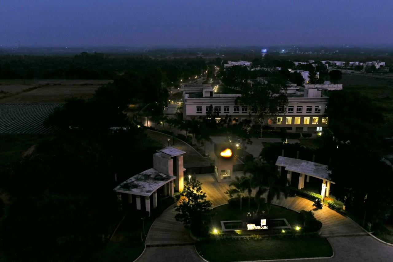 Spree Resort At Century Wintersun Dod Ballapur Exterior photo